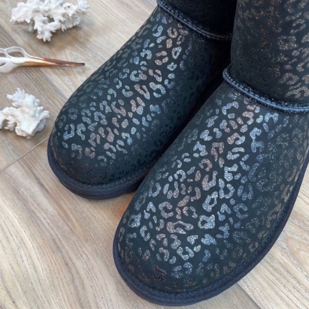 🌴🔆UGG- CLASSIC SHORT SNOW LEOPARD BOOTS PINK🔆🌴 - Picture 11 of 14